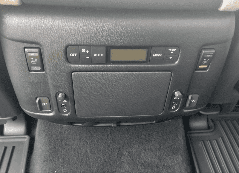 2020 Nissan Armada Platinum photo 17