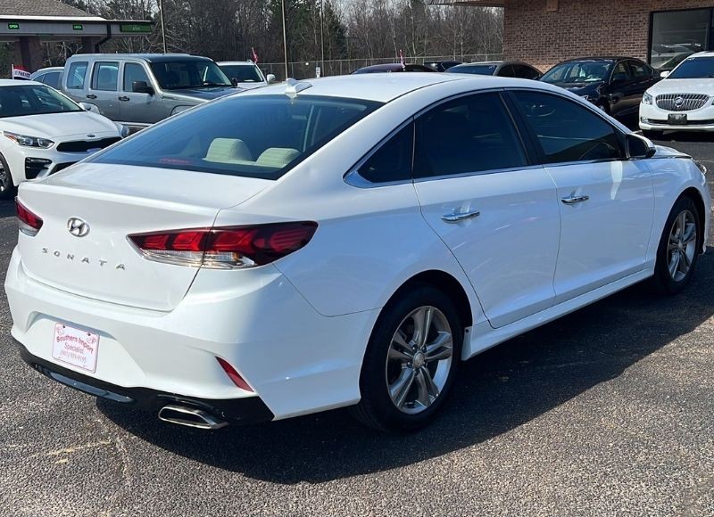 2019 Hyundai Sonata Limited photo 4