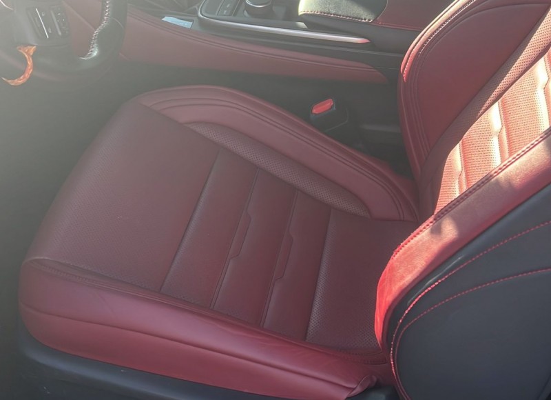 2017 Lexus RC 200t photo 7