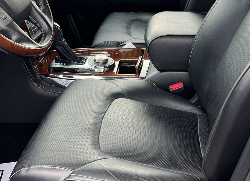 2019 Infiniti QX80 Luxe photo 7