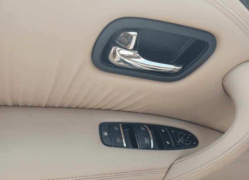 2020 Nissan Armada Platinum photo 9