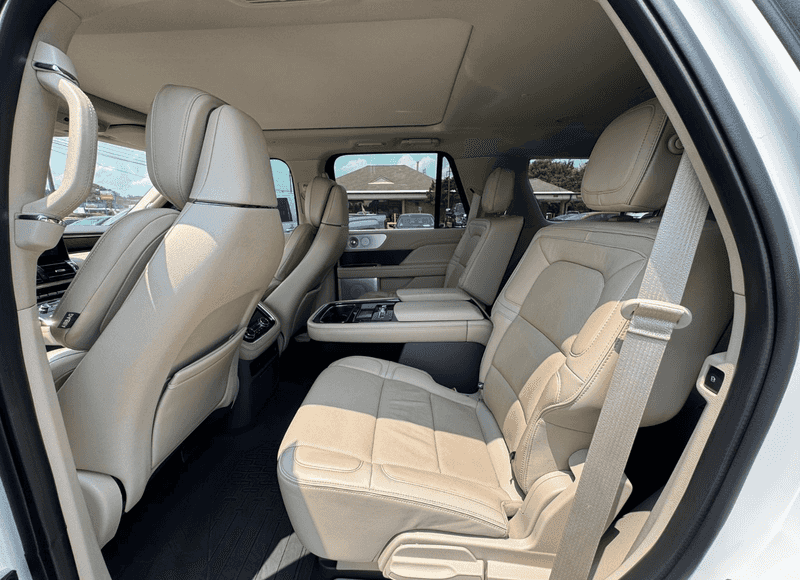 2019 Lincoln Navigator Reserve photo 9