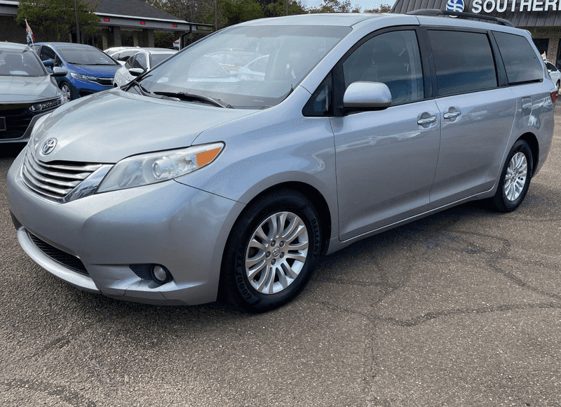 2015 Toyota Sienna XLE