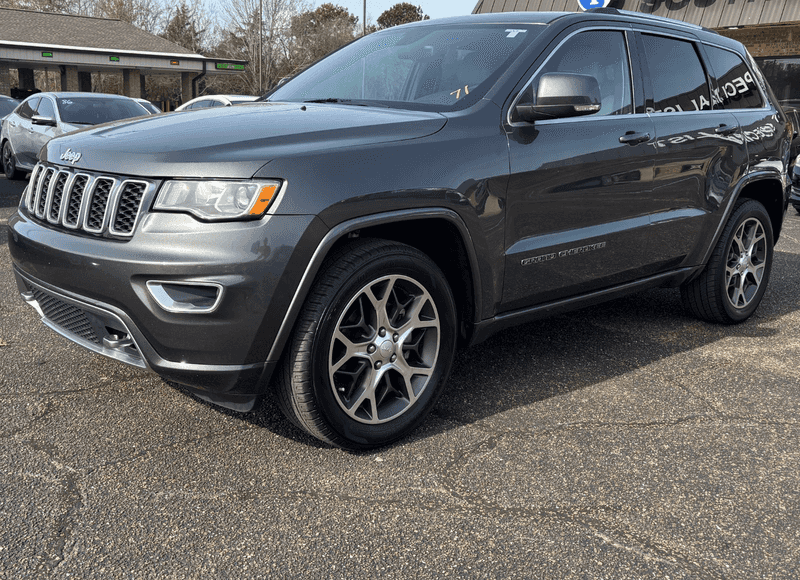 2018 Jeep Grand Cherokee Limited Sterling Edition's photo