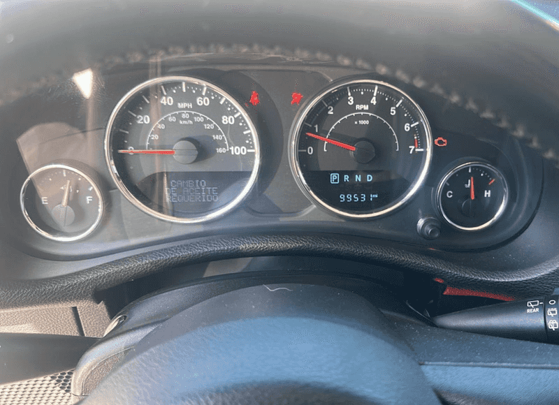 2015 Jeep Wrangler Unlimited Sahara photo 11