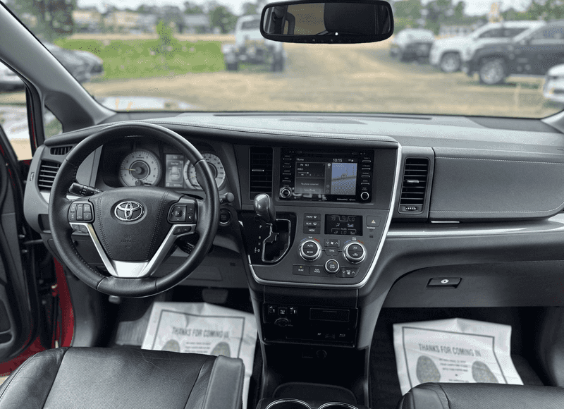 2020 Toyota Sienna photo 14