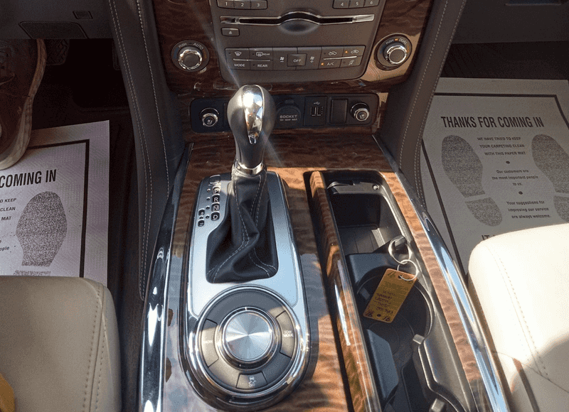2020 Nissan Armada Platinum photo 15