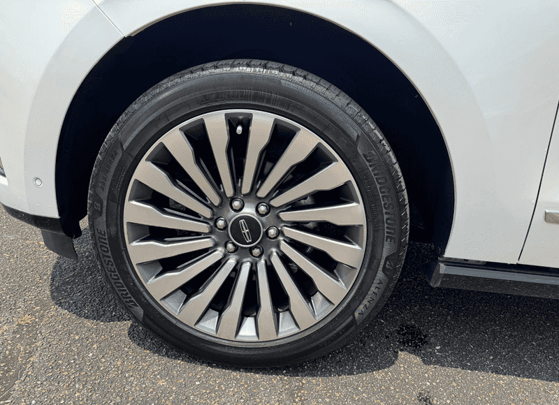 2019 Lincoln Navigator Reserve photo 18