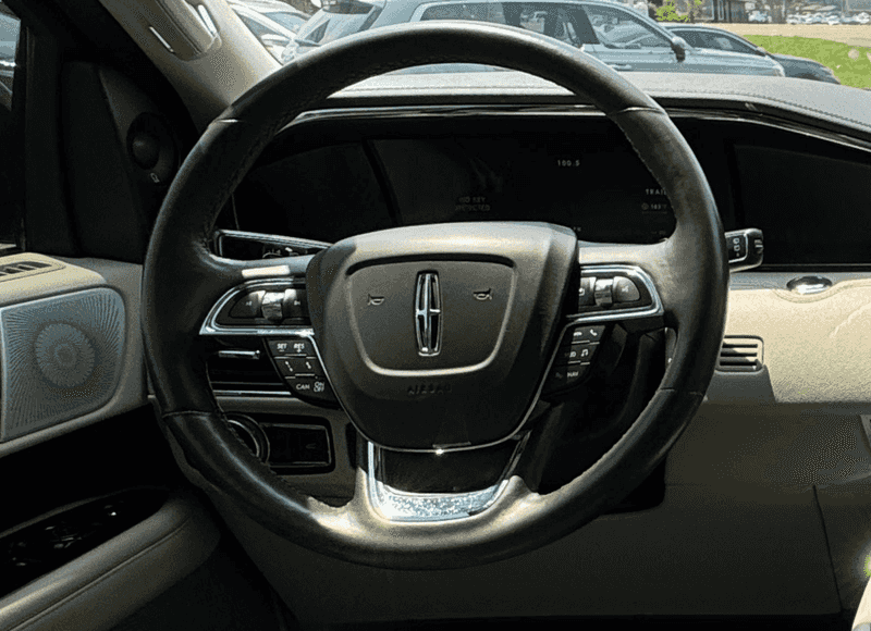 2019 Lincoln Navigator Reserve photo 11