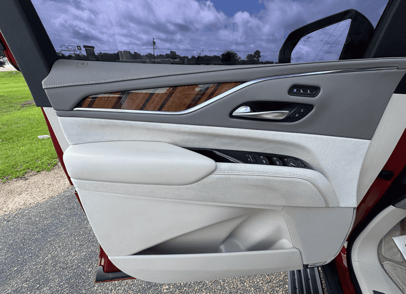 2021 Cadillac Escalade ESV Sport Platinum photo 11