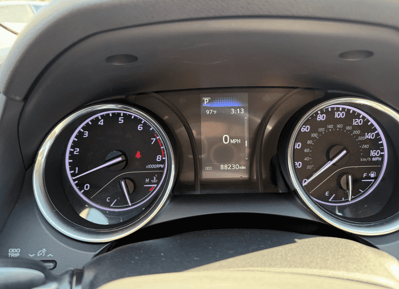 2019 Toyota Camry SE photo 11